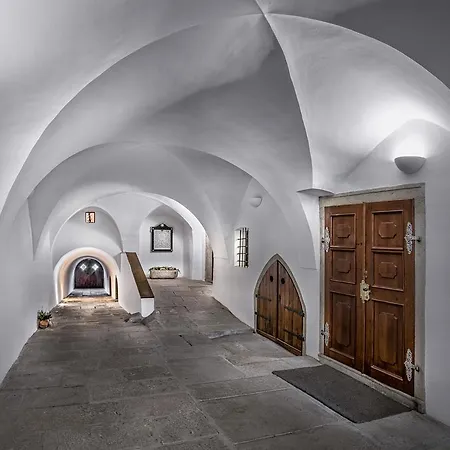 Apart Otel Chornitzeruv Dum Telč